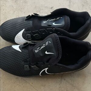 Nike Black and White Men's size 8 Cleats/Athletic Shoes